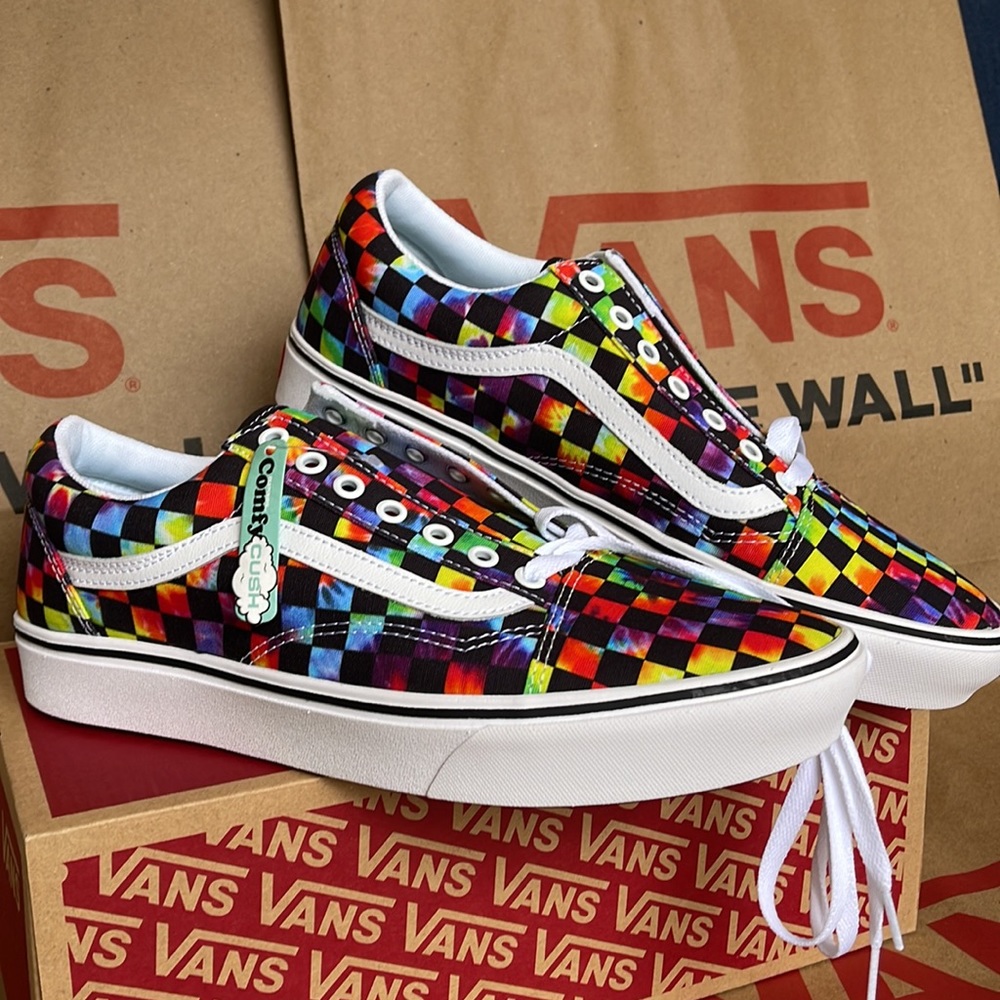 Vans WMNS Comfycush Old Skool The Tie-Dye Checkerboard Black Sneakers - Picture 8 of 16